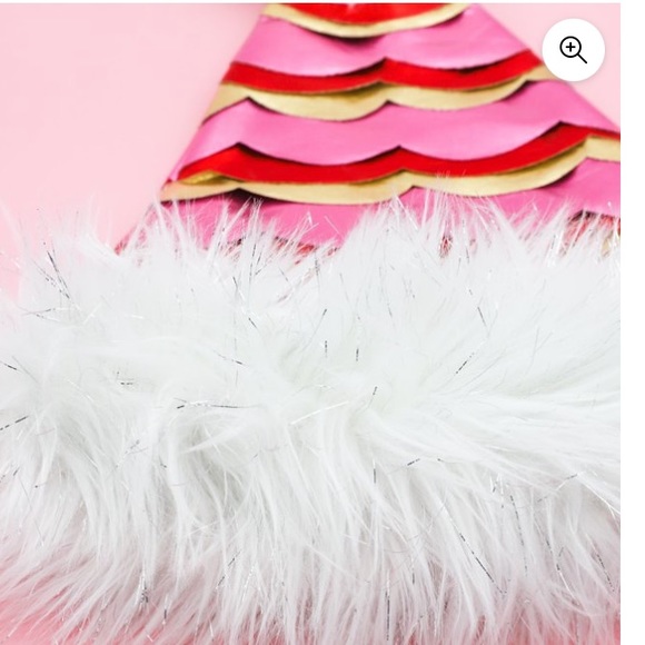 Santa hat - Picture 3 of 5